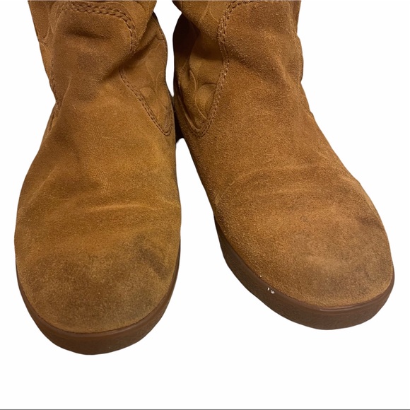 Coach Suede Signature Tulip Winter Boots - Tan - Picture 4 of 13